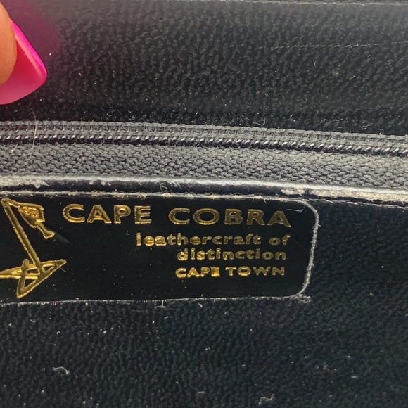 Cape Cobra Gray Leather Ostrich Print Vintage Crossbody Bag. MCB3014E - Picture 6 of 15